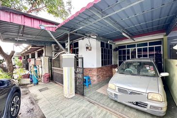 RUMAH FULLY RENO CANTIK DI TAMAN TEJA, CHANGLUN UNTUK DIJUAL