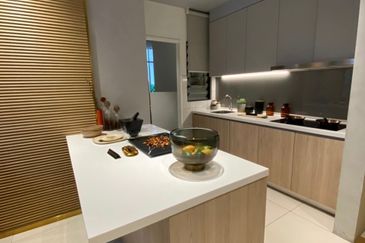 Kenwingston Platz Residence