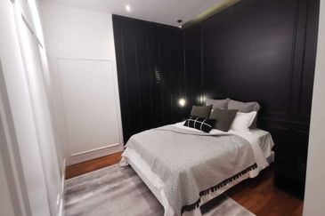 R Suites Chancery Residences