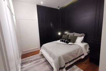 Face Platinum Suites