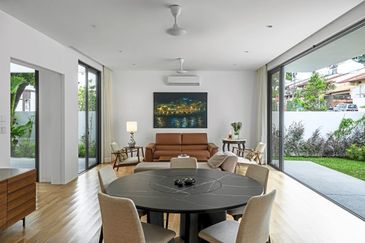 Ariza Garden Villa @ Taman Raintree