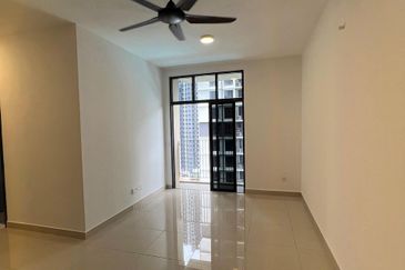 Henna Residence @ The Quartz