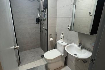 Kenwingston Platz Residence