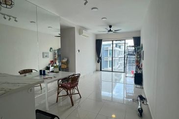 Kenwingston Platz Residence