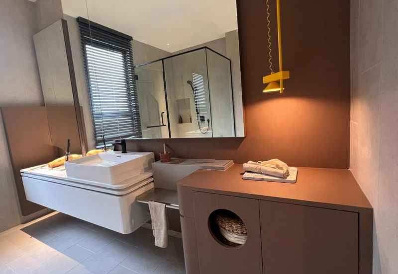 Freehold Low Density Doorstep to Unit KL Skyline Forest Quartz View