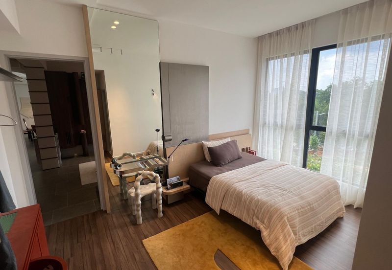 Freehold Low Density Doorstep to Unit KL Skyline Forest Quartz View