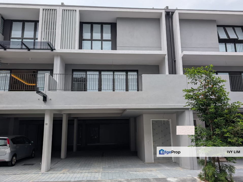 Near ClubHouse Low Density Privacy Facing Less Car Traffic Unit Brand New Unit, Selangor, Ampang