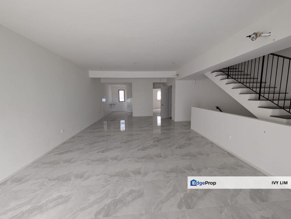 Near ClubHouse Low Density Privacy Facing Less Car Traffic Unit Brand New Unit, Selangor, Ampang