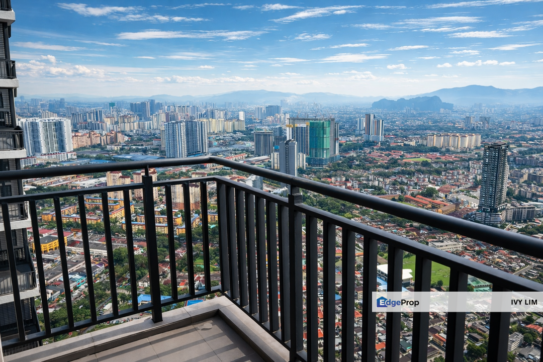 Covered Walkway to LRT Sri Rampai Fully Furnished 3CarPark SideBySide 4Bedrooms 3Bathrooms Dry Wet Kitchen Ready Move In Anytime, Kuala Lumpur, Wangsa Maju