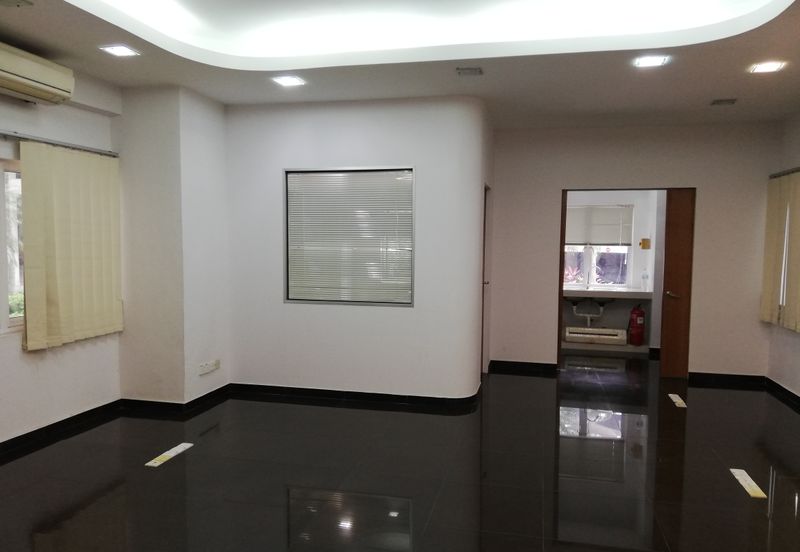 Subang Boulevard Condominium shop /retail 