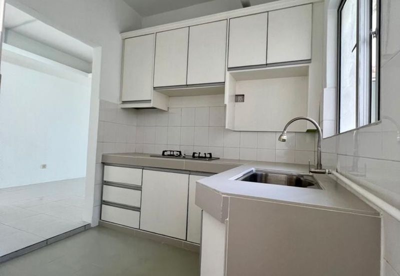 Azaria Apartment @ Bandar Paklands