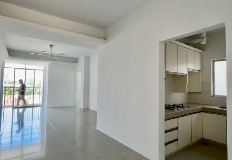 Azaria Apartment @ Bandar Paklands