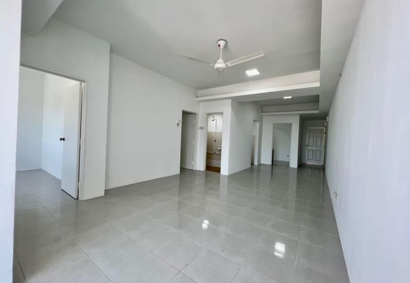 Azaria Apartment @ Bandar Paklands