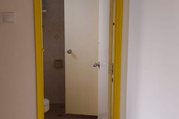 Sunway Lagoonview Condominium for sale. Price is negotiable