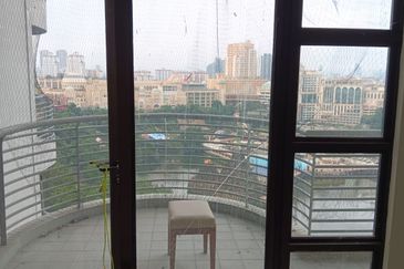 Sunway Lagoonview Condominium for sale. Price is negotiable