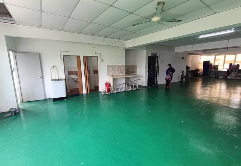 Lot Kedai 2 Tingkat Bandar Satelit Muadzam Shah