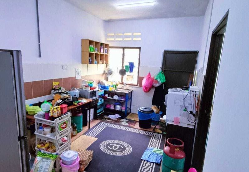 TAMAN IMPIANA ROMPIN