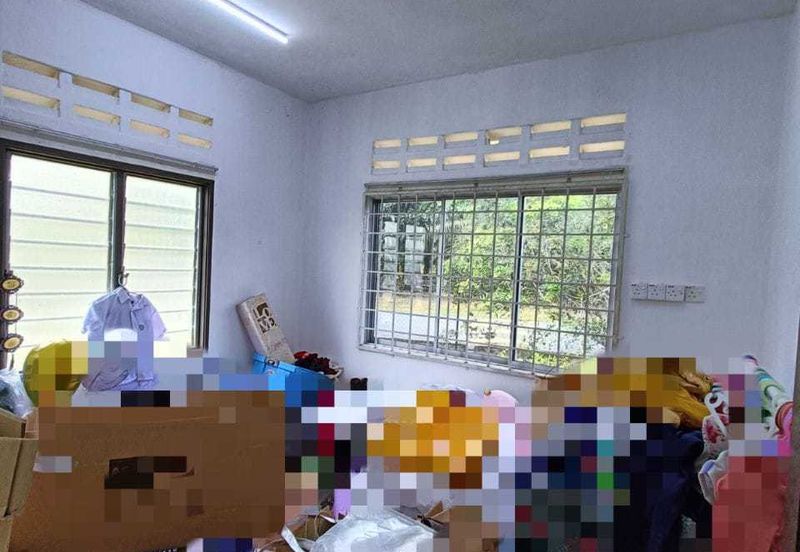 TAMAN IMPIANA ROMPIN