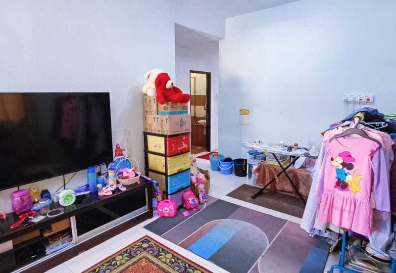 TAMAN IMPIANA ROMPIN