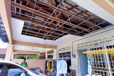 TAMAN IMPIANA ROMPIN