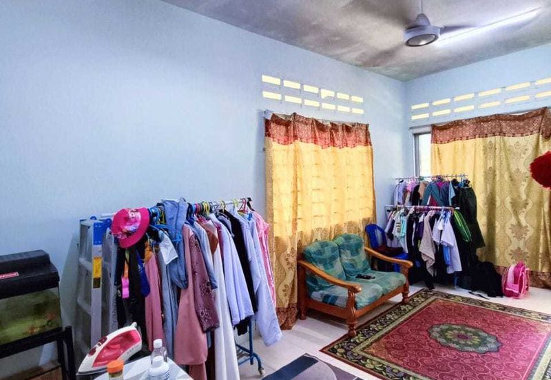 TAMAN IMPIANA ROMPIN