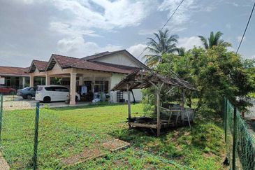 TAMAN IMPIANA ROMPIN