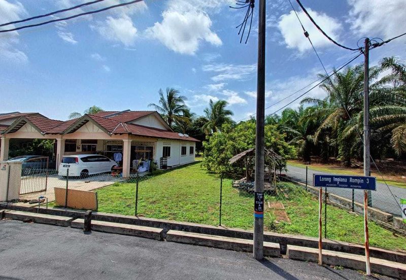 TAMAN IMPIANA ROMPIN