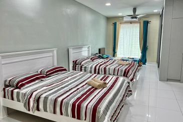 Teres 2 Tingkat Taman Chendering Height Kuala Terengganu