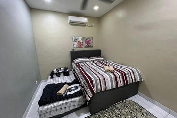 Teres 2 Tingkat Taman Chendering Height Kuala Terengganu