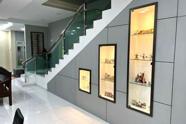 Teres 2 Tingkat Taman Chendering Height Kuala Terengganu