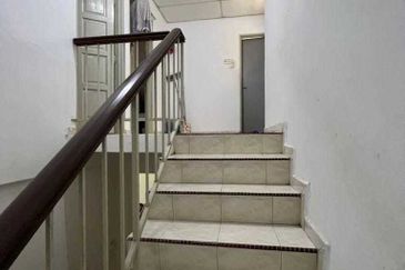 Teres Taman PSJ 1 Tingkat Setengah Sungai Karang