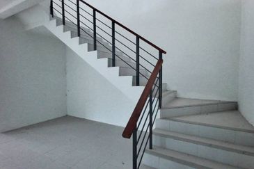 Seni D 2 Tingkat Taman Koperasi Perdana Kemaman