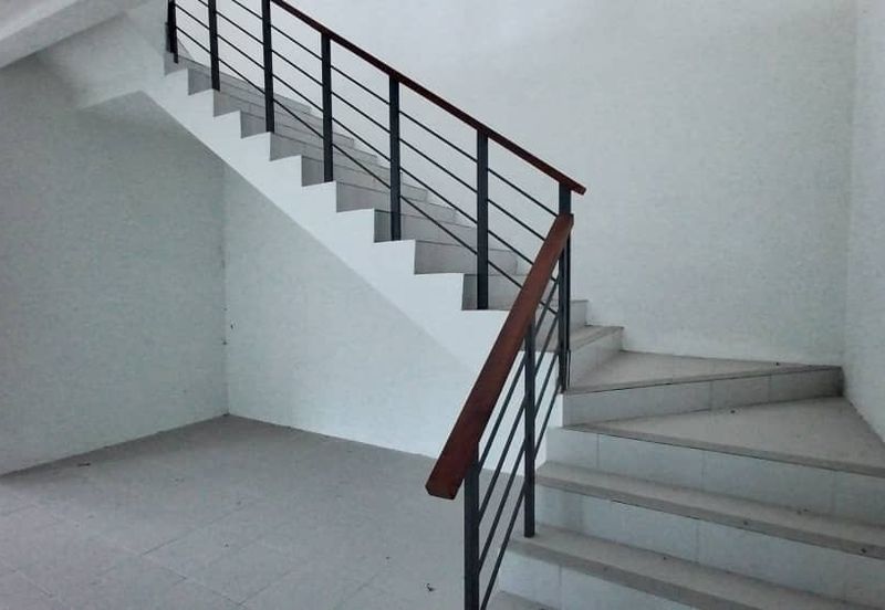 Seni D 2 Tingkat Taman Koperasi Perdana Kemaman