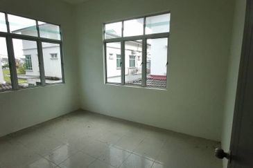 Seni D 2 Tingkat Taman Koperasi Perdana Kemaman