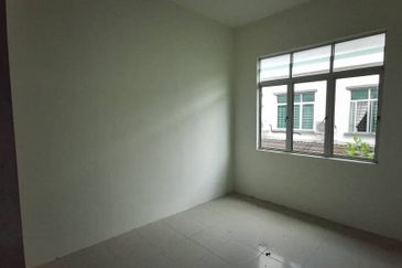 Seni D 2 Tingkat Taman Koperasi Perdana Kemaman