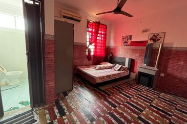 Teres 2 Tingkat Taman Alam Perdana Pasir Semut Kemaman