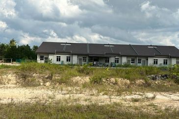 Lot Tanah Banglo Kampung Pandan Kuantan (Untuk Dijual)