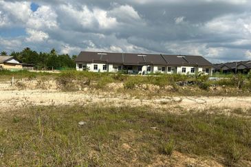 Lot Tanah Banglo Kampung Pandan Kuantan (Untuk Dijual)