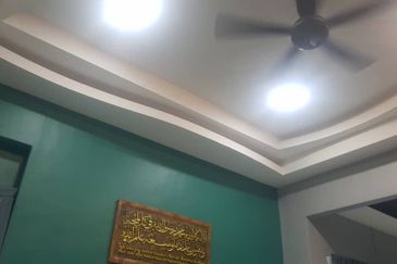 Semi D Corner Lot Taman Beserah Kuantan (Untuk Dijual)