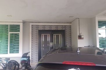 Semi D Corner Lot Taman Beserah Kuantan (Untuk Dijual)