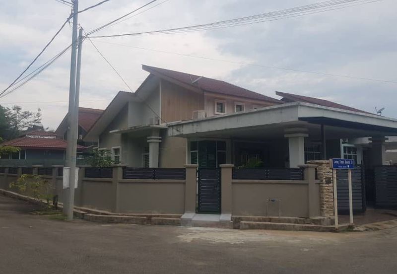 Semi D Corner Lot Taman Beserah Kuantan (Untuk Dijual)