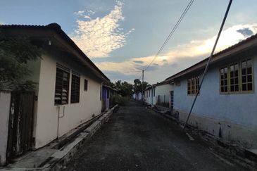 Teres 1 Tingkat Indera Mahkota 2 Kuantan (Untuk DIjual)