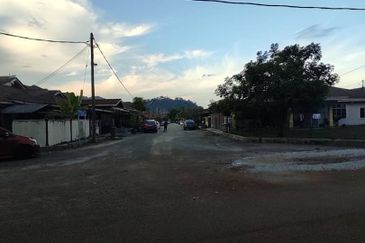 Teres 1 Tingkat Indera Mahkota 2 Kuantan (Untuk DIjual)