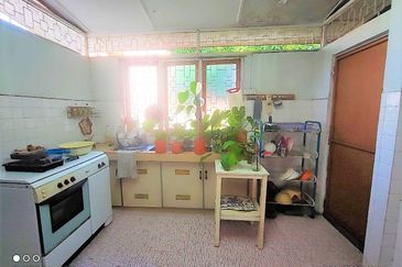 Banglo 2 Tingkat Tok Sira Kuantan (Untuk Dijual)