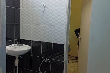 Semi D Taman Indera Sempurna Kuantan (Untuk DIjual)