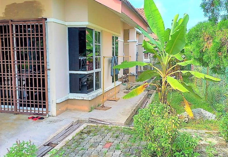 Semi D Taman Alor Ara Dahlia Pekan (Untuk DIjual)