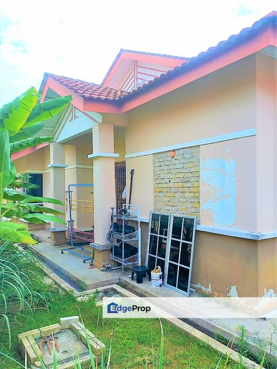 Semi D Taman Alor Ara Dahlia Pekan (Untuk DIjual), Pahang, Kuantan