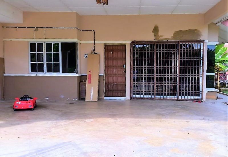 Semi D Taman Alor Ara Dahlia Pekan (Untuk DIjual)