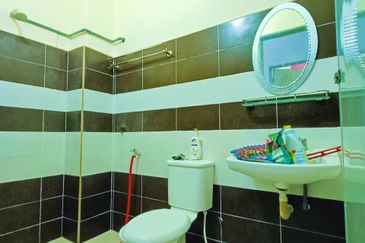 Teres 2 Tingkat Taman Angsana Height Jerantut (Untuk Dijual)