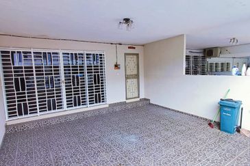 Teres 2 Tingkat Taman Angsana Height Jerantut (Untuk Dijual)